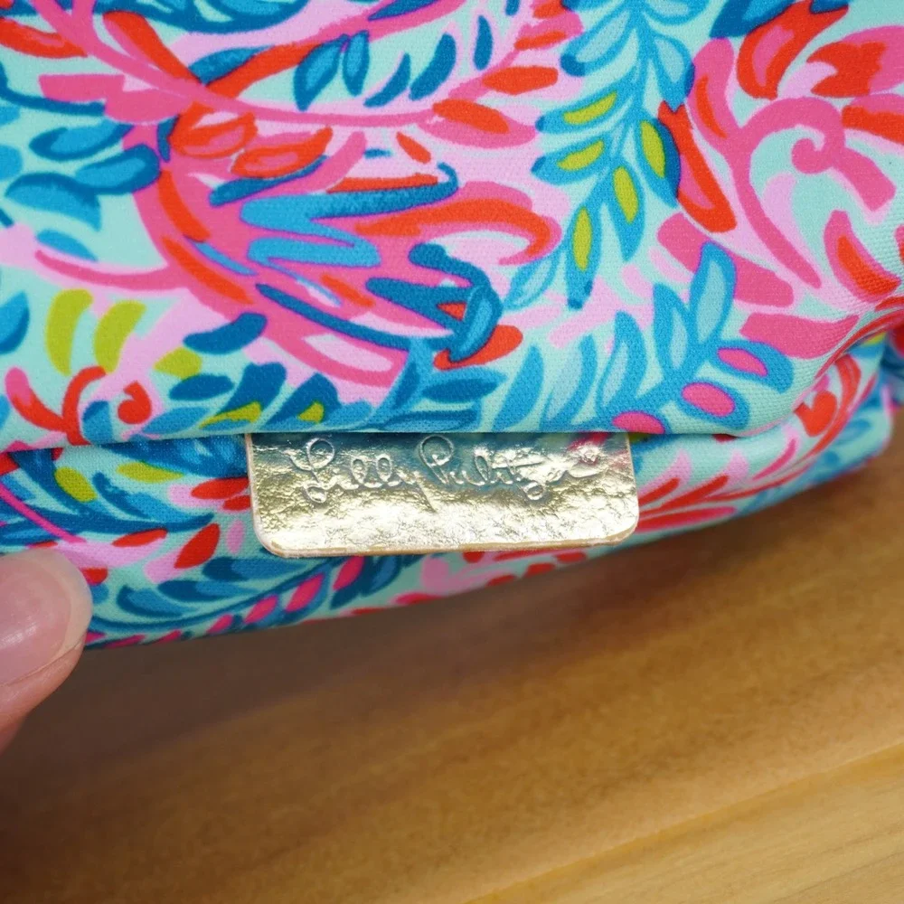 Lilly Pulitzer Wine Tote Women OS Blue Pink Floral Gold Handle Tropical Carrier
